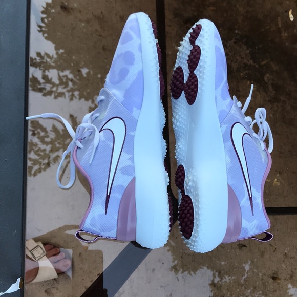 Nike Golf Shoes - Picture 8 of 9